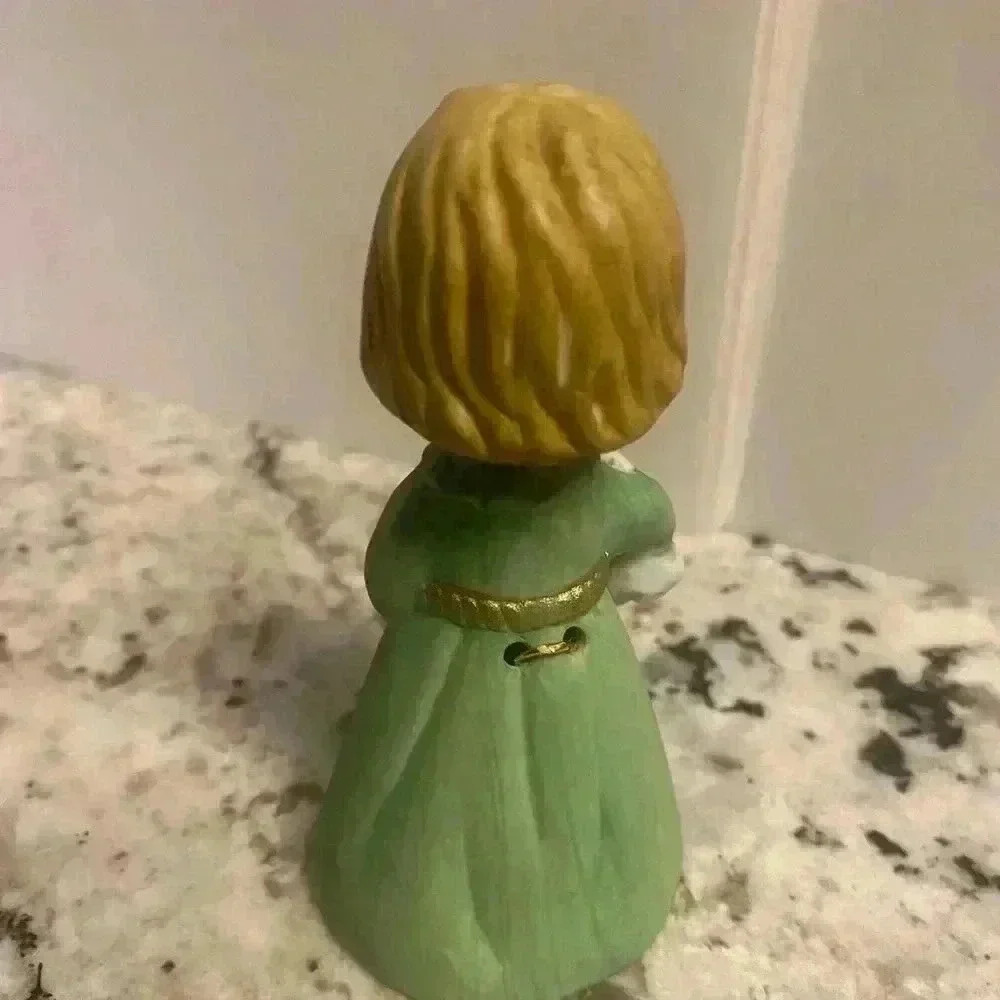 Vintage 1978 Jasco Merri Bells ceramic Girl in green dress holding rabbit - Picture 3 of 7